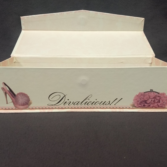Divalicious Small Decorative Trinket Storage Box - Picture 6 of 9
